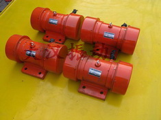 YZS振動(dòng)電機(jī):激振能力強(qiáng)，拆卸方便。